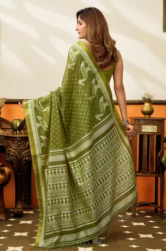mahendi smart cotton blend based sophisticated woven jacquard designer saree