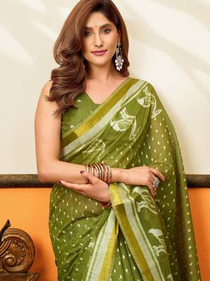 mahendi smart cotton blend based sophisticated woven jacquard designer saree 3