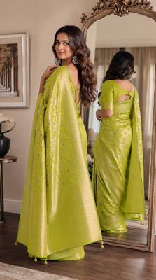 Parrot green soft silk blend banarasi jacuard work festive saree with unstitched blouse piece 3