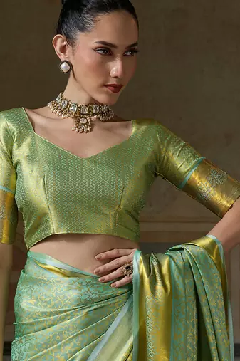 green smart heavy kanchivaram silk blend rich looks graceful saree
