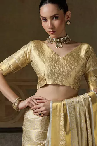 beige smart heavy kanchivaram silk blend rich looks graceful saree