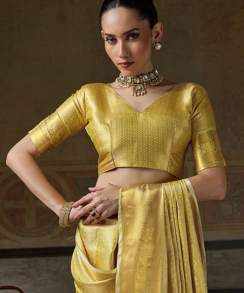 yellow smart heavy kanchivaram silk blend rich looks graceful saree