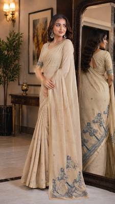 Off white rama soft silk blend banarasi jacuard work festive saree with unstitched blouse piece 4