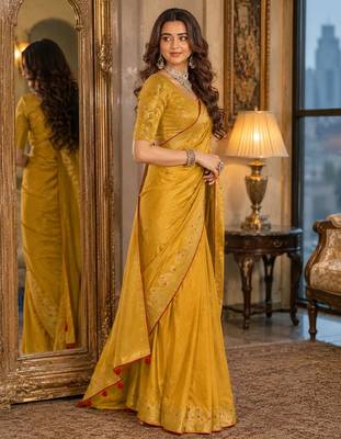 Yellow soft silk blend banarasi jacuard work festive saree with unstitched blouse piece 4