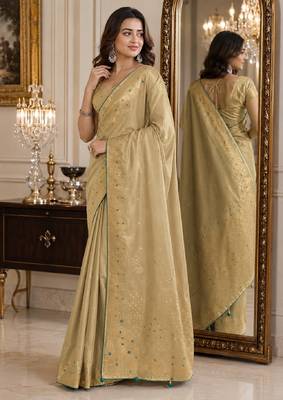Cream soft silk blend banarasi jacuard work festive saree with unstitched blouse piece 4