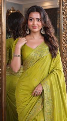 Parrot green soft silk blend banarasi jacuard work festive saree with unstitched blouse piece 2