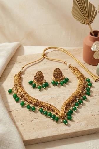 gold plated choker necklace set with pearl drops