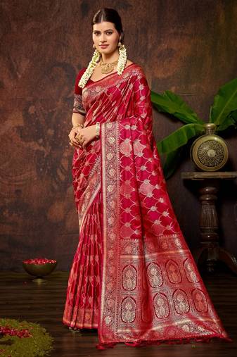smart and ethnic crimson color silk blend fabric woven designer ethnic rich looks saree