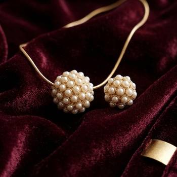 antique gold pearl pendant necklace set with earrings 2