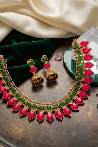 Gold plated ruby & green indian jewelry:necklace with jhumka 