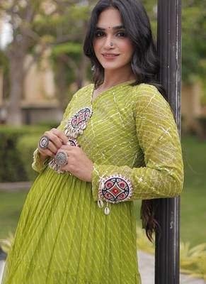 Designer laheriya print faux georgette gown with kutchi patchwork | free size 38-44 4