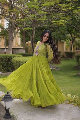 Designer laheriya print faux georgette gown with kutchi patchwork | free size 38-44 5