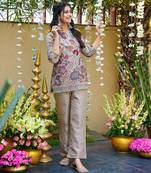 Women Ethnic Motifs Embroidered Regular Thread Work Kurti with Palazzos