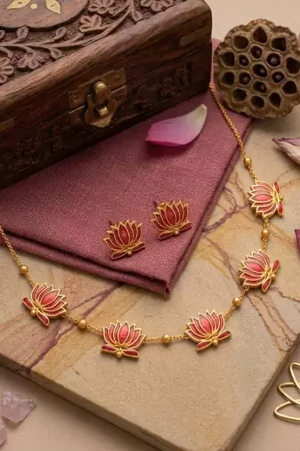 lotus enamel gold necklace set