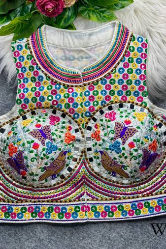 White silk thread mirror