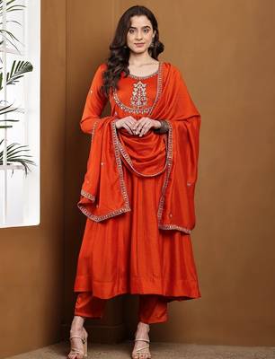 Orange embroidered vichitra silk kurta pant dupatta set 3