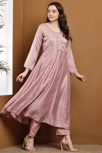 Pink embroidered vichitra silk kurta pant dupatta set