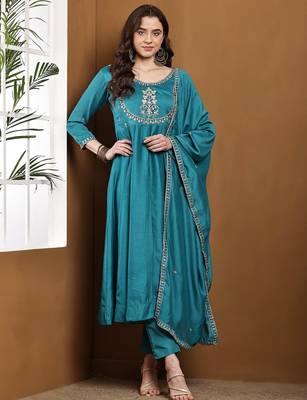 Rama embroidered vichitra silk kurta pant dupatta set 3