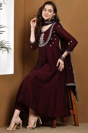 Purple embroidered vichitra silk kurta pant dupatta set