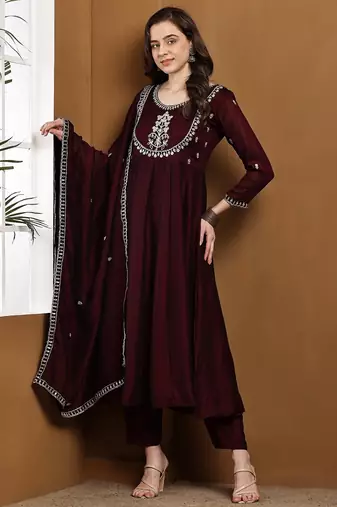 Purple embroidered vichitra silk kurta pant dupatta set