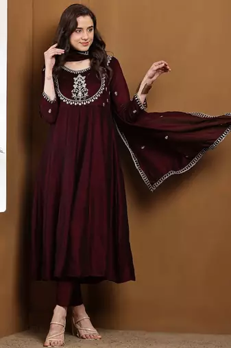 Purple embroidered vichitra silk kurta pant dupatta set