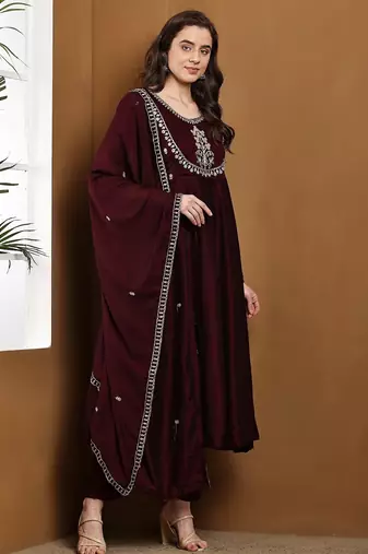 Purple embroidered vichitra silk kurta pant dupatta set