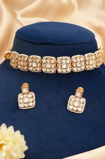 Gold plated kundan moissanite choker set