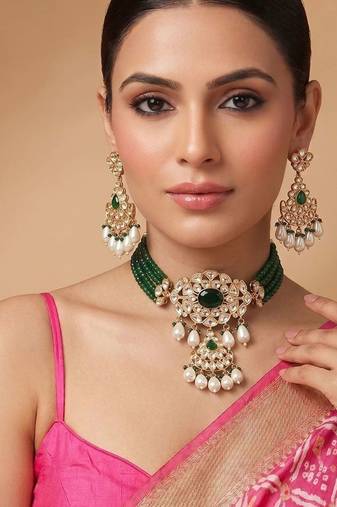 Emerald green moissanite kundan choker set