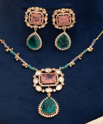 Green moissanite kundan necklace set 3