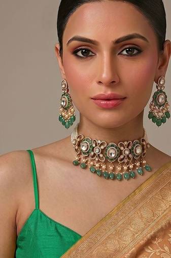 Emerald green kundan moissanite necklace set