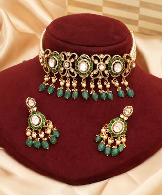 Emerald green kundan moissanite necklace set 2
