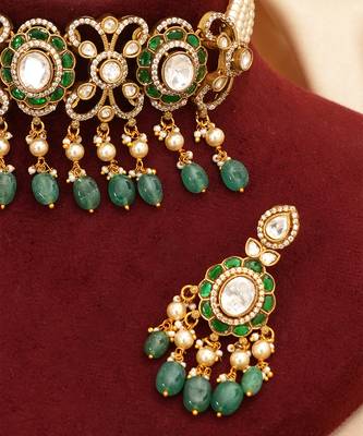 Emerald green kundan moissanite necklace set 3