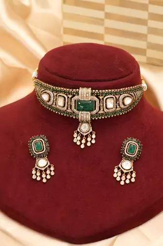 Green kundan moissanite choker set