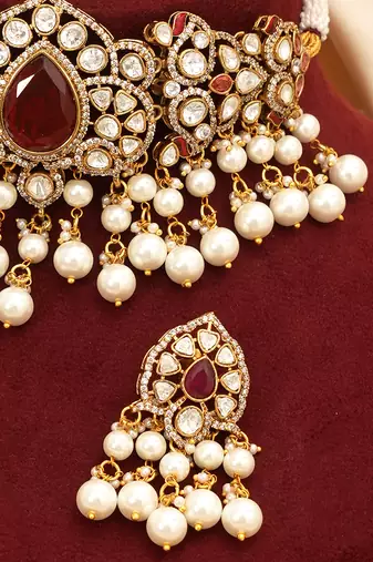 Royal maroon kundan choker set