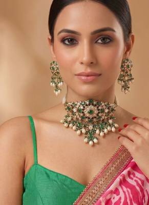 Royal emerald green moissanite kundan choker set 1