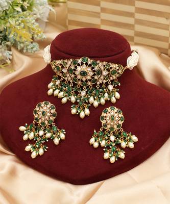 Royal emerald green moissanite kundan choker set 2