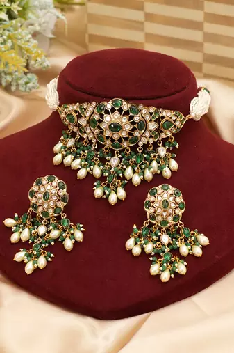 Royal emerald green moissanite kundan choker set