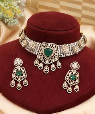 Emerald green moissanite choker necklace set 2