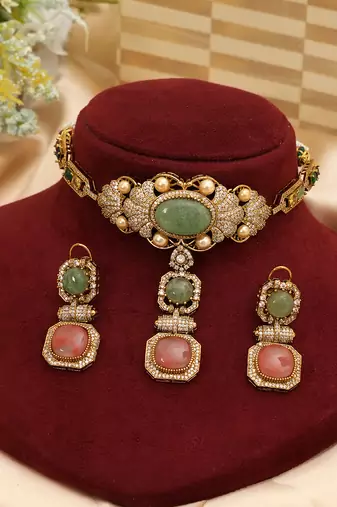 Multicolor royal kundan moissanite necklace set