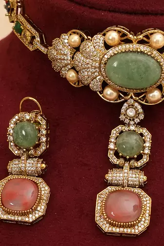 Multicolor royal kundan moissanite necklace set