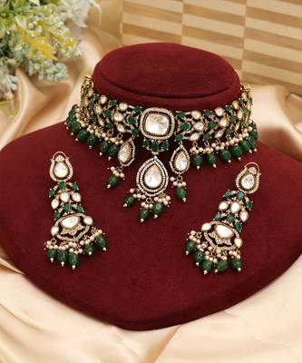 Emerald green kundan moissanite choker set 2
