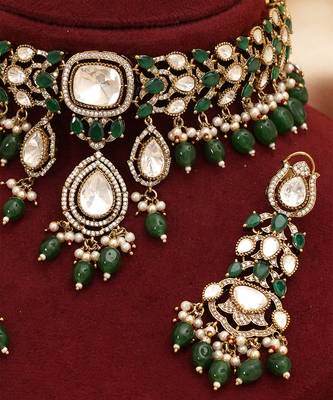 Emerald green kundan moissanite choker set 3