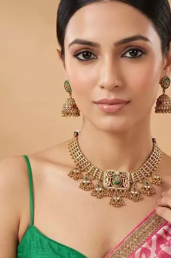 Gold plated green heritage kundan collar necklace set