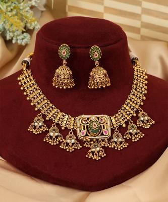 Gold plated green heritage kundan collar necklace set 2