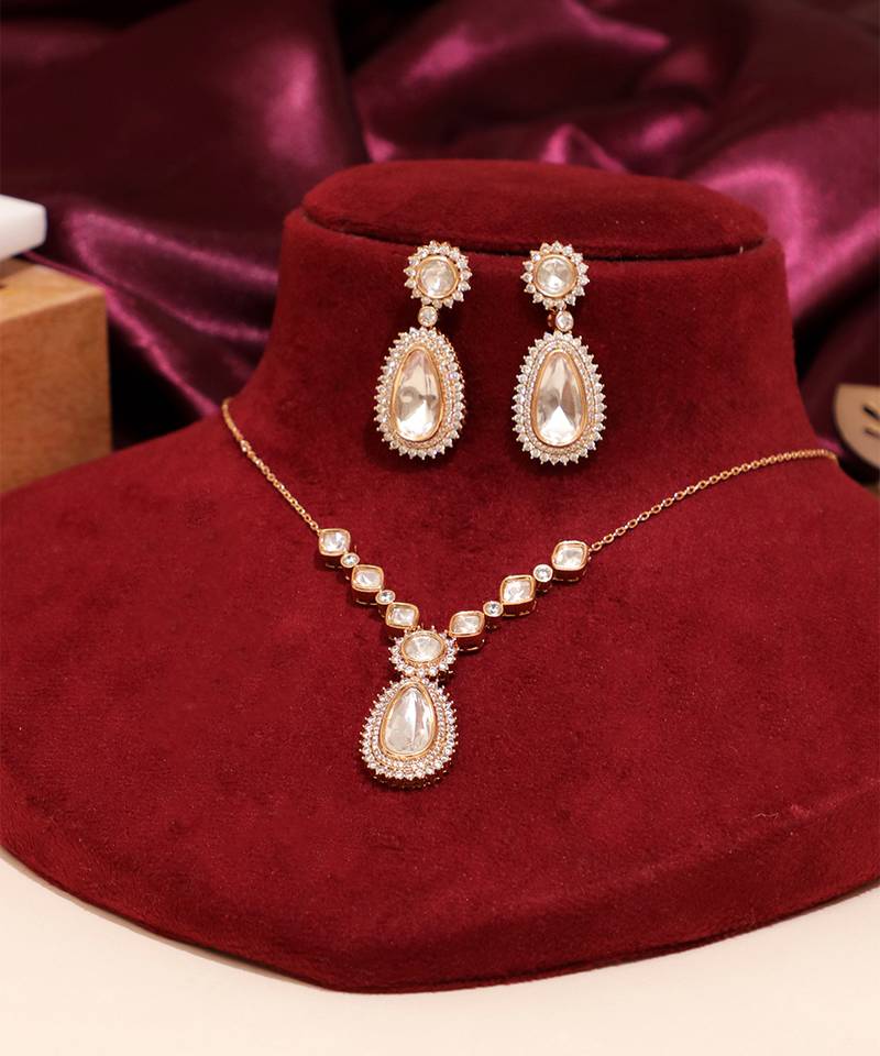 Gold plated designer kundan moissanite necklace set