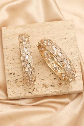 White stones royal kundan bangles