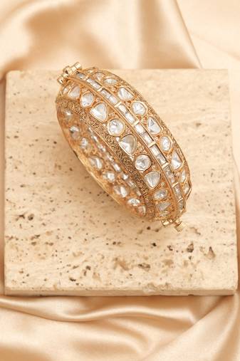 Gold plated kundan bridal bangles