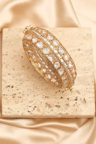 Gold plated kundan bridal bangles