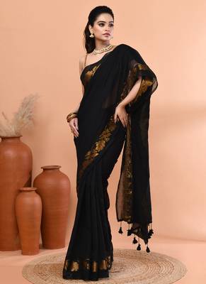 Black festive cotton blend jamdani saree with running blouse 4