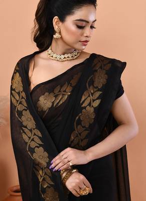 Black festive cotton blend jamdani saree with running blouse 5